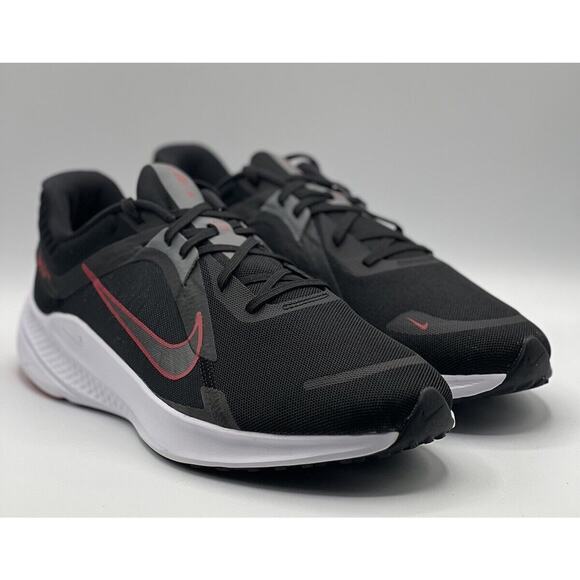 Nike Quest 5 Men's 11.5 Shoes Black University Red Smoke Grey DD0204 004 NIB - Picture 3 of 13
